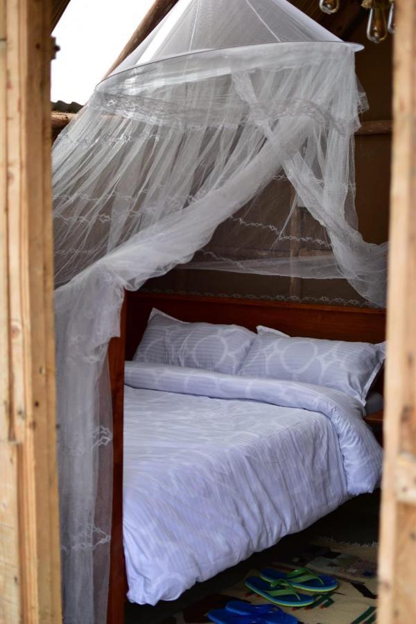 Отель Lillypond Camp Elmenteita Экстерьер фото