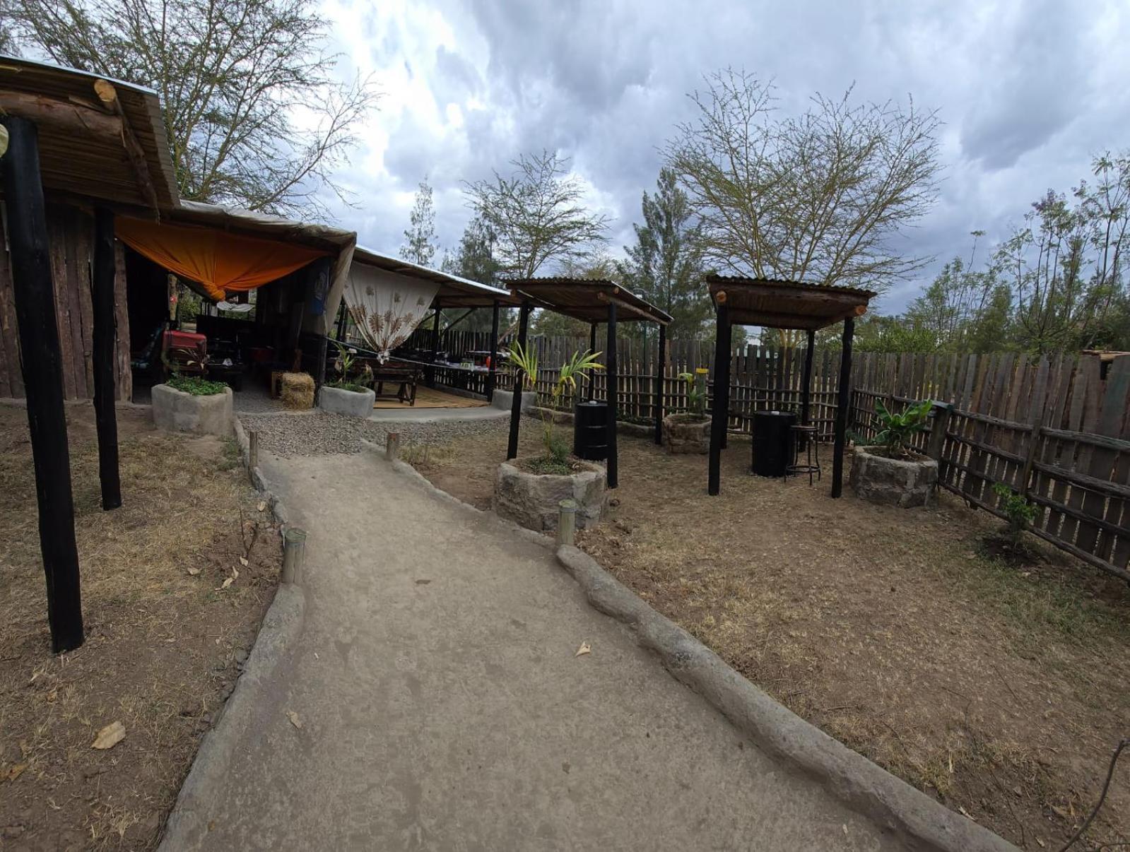 Отель Lillypond Camp Elmenteita Экстерьер фото